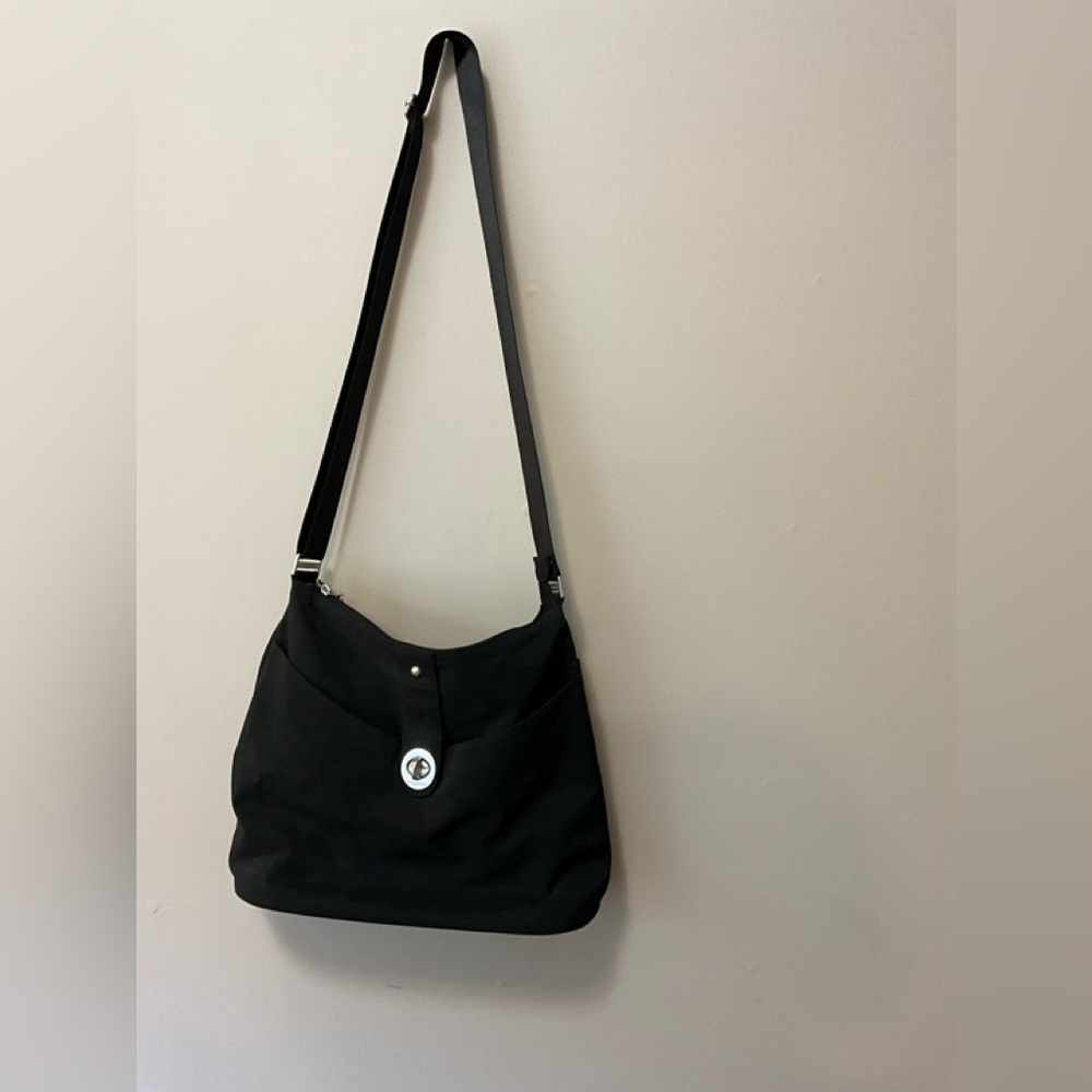 Baggallini Crossbody black bag